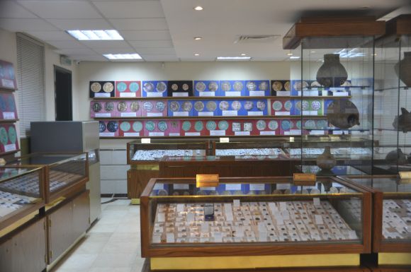 © Numismatic Museum / Ahli Bank