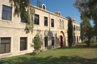  © The Lebanese University