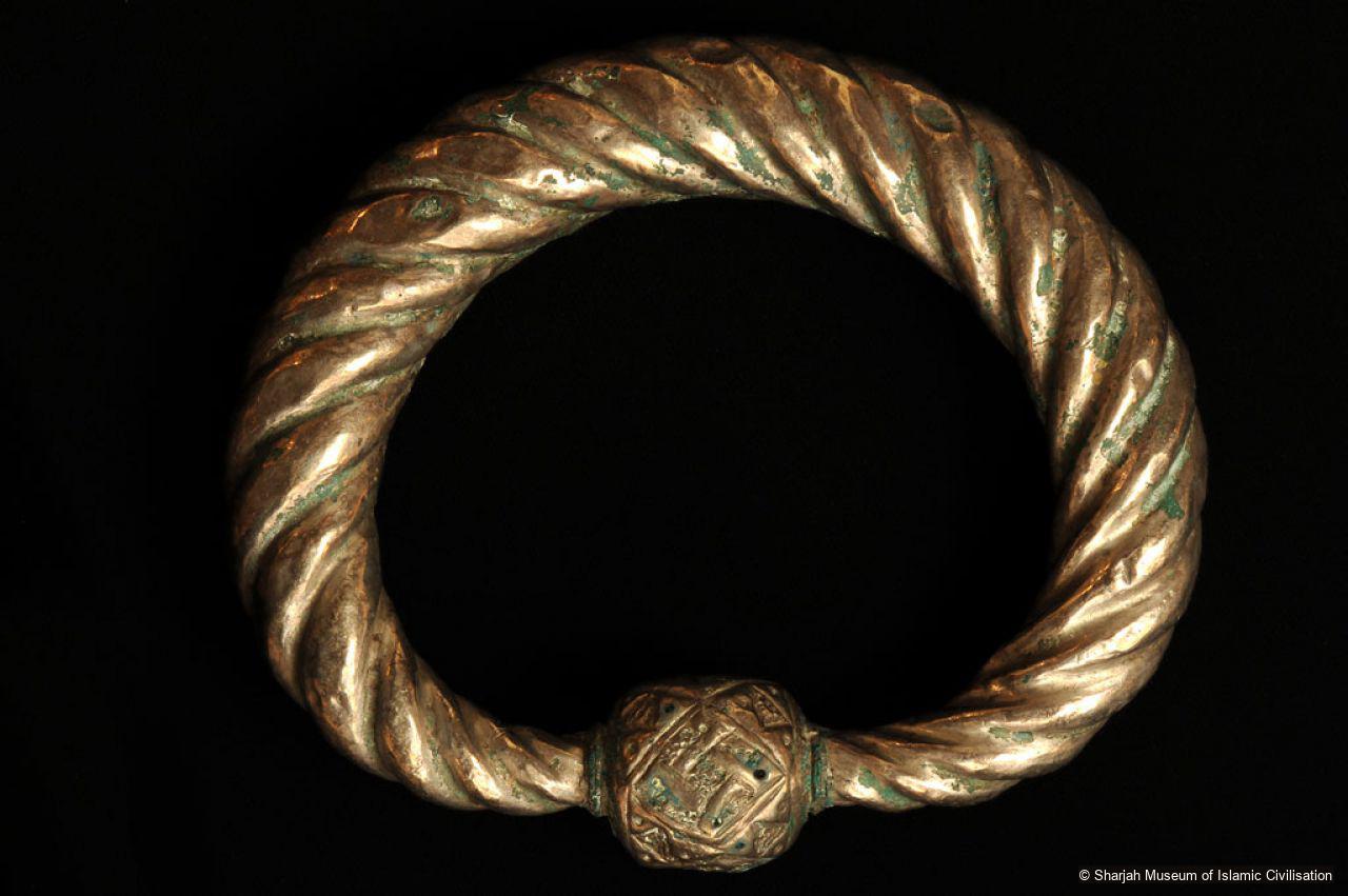 Silver bracelet - Discover Islamic Art - Virtual Museum